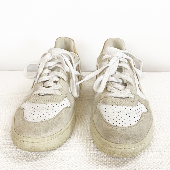 Veja Womens V-10 Leather Sneakers in Animal Print Limited Edition size 6 - Picture 6 of 11